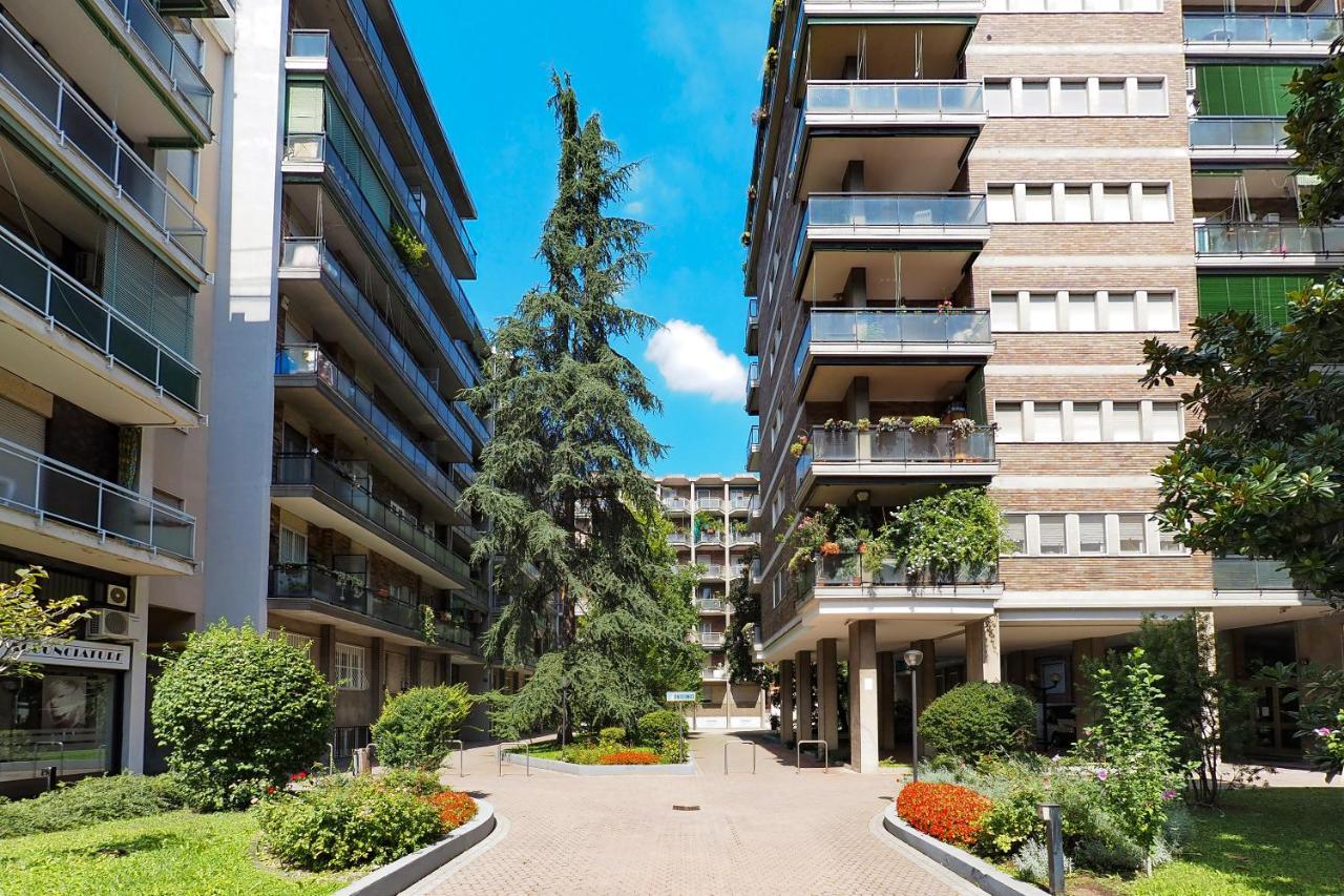Primopiano - Tolmezzo Lejlighed Milano Eksteriør billede